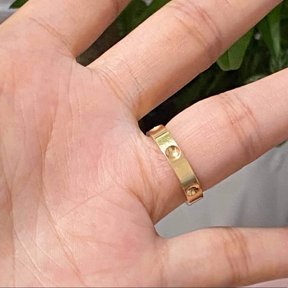 LOUIS VUITTON 18KT GOLD RING STAMPED BOX SZ 5 - Picture 2 of 6